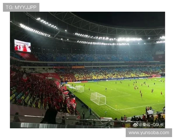 亚历斯祖蓉城看台海港十三次